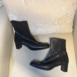 Sudini Black Leather Heeled Boots